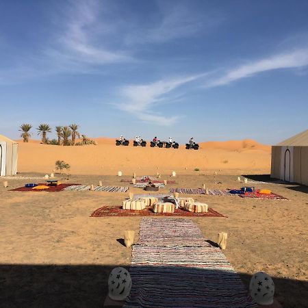 Отель Sahara Camp Adrouine Экстерьер фото
