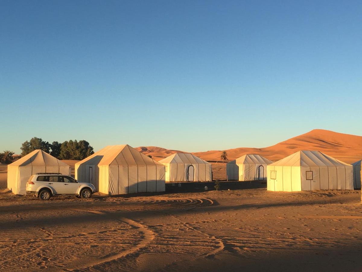Отель Sahara Camp Adrouine Экстерьер фото