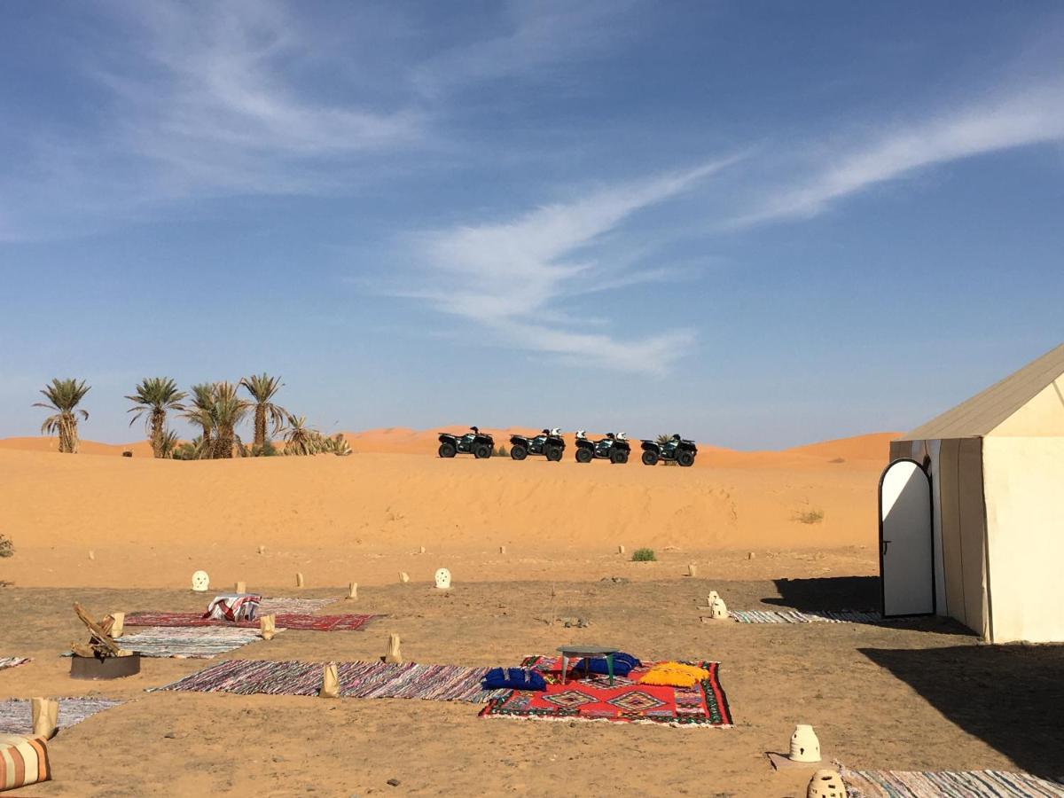 Отель Sahara Camp Adrouine Экстерьер фото